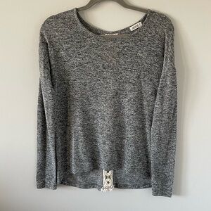 Lightweight Crochet-Back-Detail knit Long-Sleeve High-Low Sweater - Grey